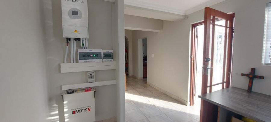 3 Bedroom Property for Sale in Albertinia Western Cape
